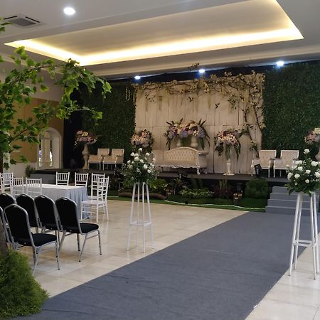 Mexolie Hotel Kebumen Kültér fotó