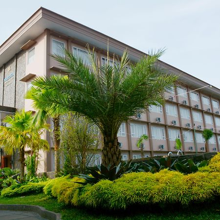 Mexolie Hotel Kebumen Kültér fotó