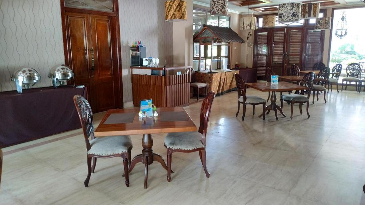 Mexolie Hotel Kebumen Kültér fotó